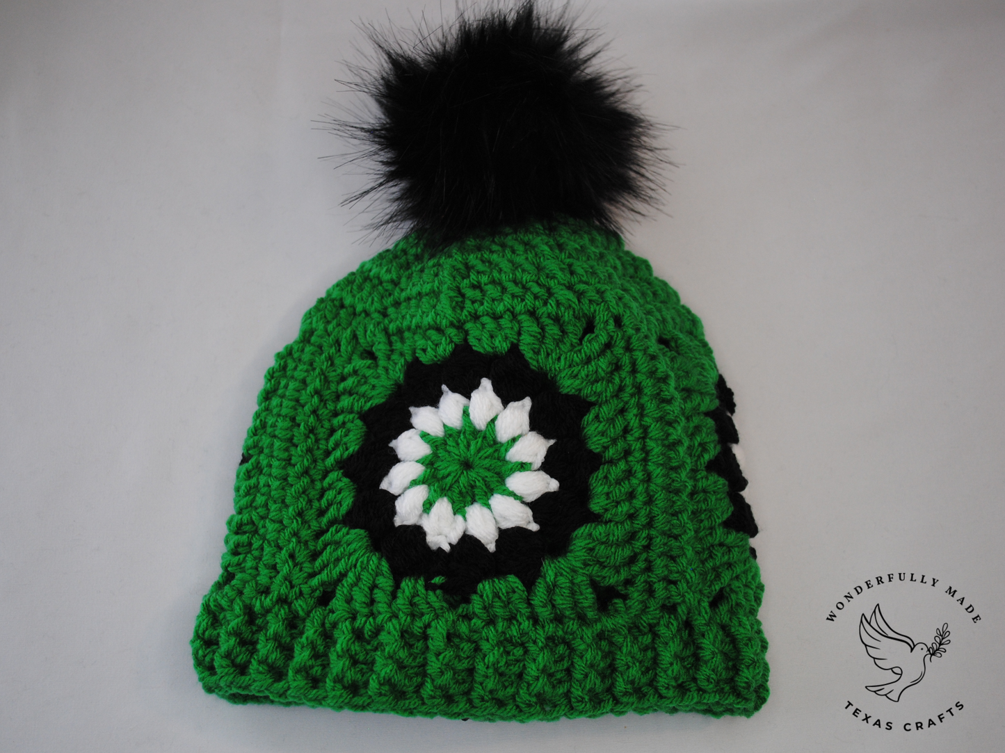 Starburst Beanie - Green and Black
